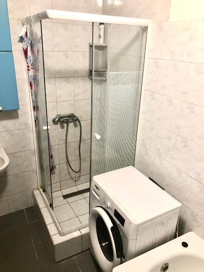 Large Apartment With Garage And Terrace Budapest Esterno foto